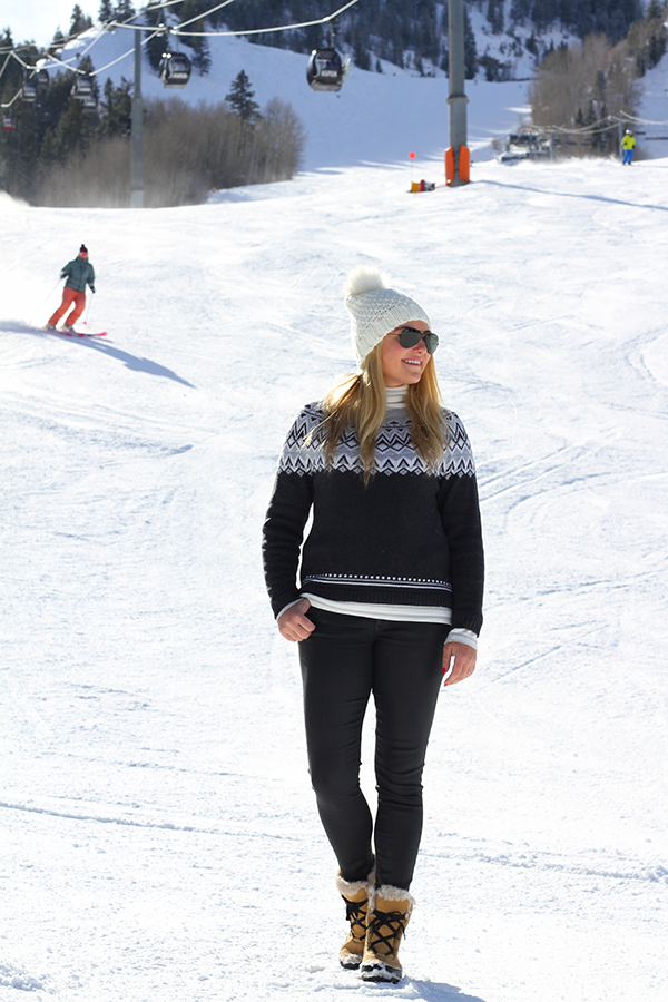 Ski Sweater on the Slopes — bows & sequins